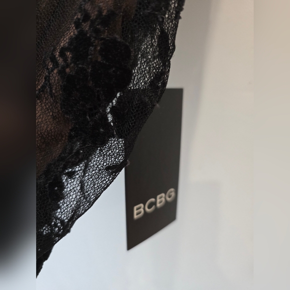 BCBG Maxazria One-Shoulder Floral Aplique Lace Dress Ruched Mini Black Size 10 M - Picture 10 of 14